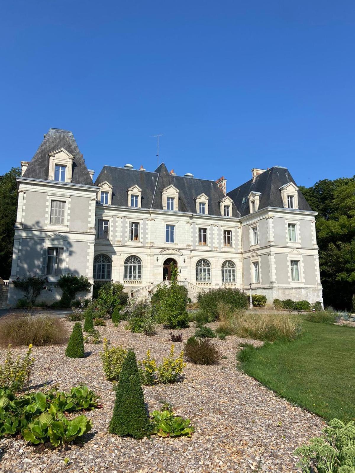 罗吉斯住宿加早餐旅馆 Saint-Bohaire 外观 照片